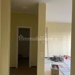 Rent 3 bedroom apartment of 100 m² in Laveno-Mombello