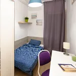 Rent 5 bedroom apartment in Barcelona