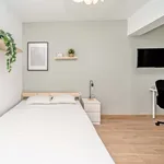 Rent a room of 99 m² in Valladolid