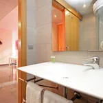 Rent 2 bedroom apartment of 35 m² in Barcelona