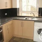 Rent 3 bedroom flat in Perth