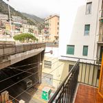 Affitto 5 camera appartamento di 100 m² in Genoa