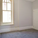 Rent 4 bedroom flat in South East England