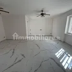 Rent 4 bedroom house of 210 m² in Giugliano in Campania