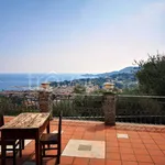 Rent 3 bedroom house of 170 m² in Rapallo