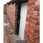 Rent 2 bedroom house in East Midlands