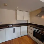 Rent 2 bedroom flat in Leicester