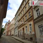 Pronajměte si 2 ložnic/e byt o rozloze 51 m² v Karlovy Vary