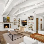 Rent 4 bedroom house of 315 m² in Los Angeles