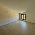 Rent 3 bedroom apartment of 91 m² in Cuers
