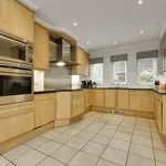 Rent 5 bedroom house in Weybridge