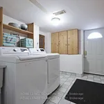 Rent 4 bedroom house in Toronto