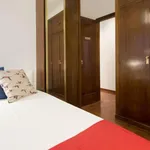 Rent 6 bedroom apartment in Madrid