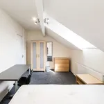 Rent 4 bedroom house in Leeds