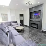 Rent 7 bedroom flat in Birmingham