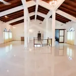 Rent 4 bedroom house of 418 m² in Sri Jayawardenepura Kotte