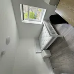 Rent 4 bedroom flat in Cardiff