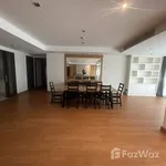 Rent 4 bedroom house of 294 m² in Bangkok