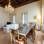 Rent 5 bedroom apartment of 200 m² in Verona