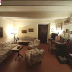 Rent 5 bedroom apartment of 130 m² in Poggibonsi