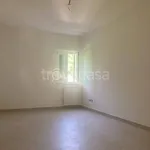 Affitto 5 camera appartamento di 149 m² in Pozzuoli