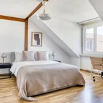 Miete 2 Schlafzimmer wohnung von 75 m² in Zürich