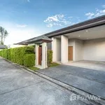 Rent 4 bedroom house of 330 m² in Phuket