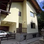 Rent 3 bedroom house of 136 m² in Pollein