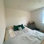 Rent 4 bedroom house in Farnborough