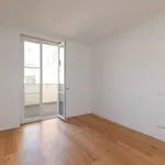 Rent 2 bedroom apartment of 136 m² in Lisboa