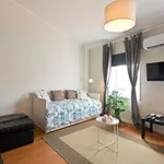 Rent 1 bedroom apartment of 50 m² in Porto