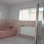 Rent 4 bedroom flat in Belfast