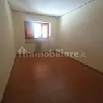 Affitto 4 camera appartamento di 120 m² in Reggio Calabria