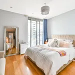 Rent 3 bedroom apartment of 103 m² in London