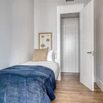 Alquilo 4 dormitorio apartamento de 150 m² en Madrid