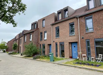 Huur 4 slaapkamer huis van 135 m² in Heer