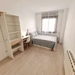 Rent a room of 90 m² in barcelona