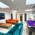 Rent 9 bedroom house in South West England