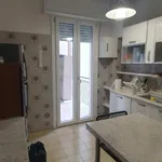 Rent 3 bedroom apartment of 90 m² in modena