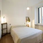 Rent 1 bedroom apartment of 60 m² in milan