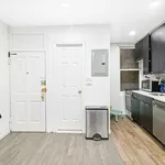 Rent 1 bedroom apartment of 76 m² in New York City