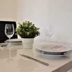 Rent 1 bedroom apartment of 678 m² in Vienna