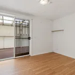 Rent 1 bedroom apartment in Thornbury