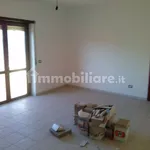 Rent 5 bedroom apartment of 150 m² in Crotone