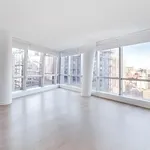 Rent 1 bedroom apartment of 63 m² in Manhattan