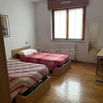 Rent 4 bedroom apartment of 120 m² in Udine