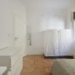 Rent a room in lisbon