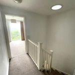 Rent 4 bedroom flat in South East England