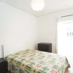 Rent a room of 120 m² in lisbon