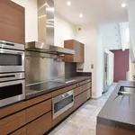 Rent 7 bedroom house of 218 m² in Marseille